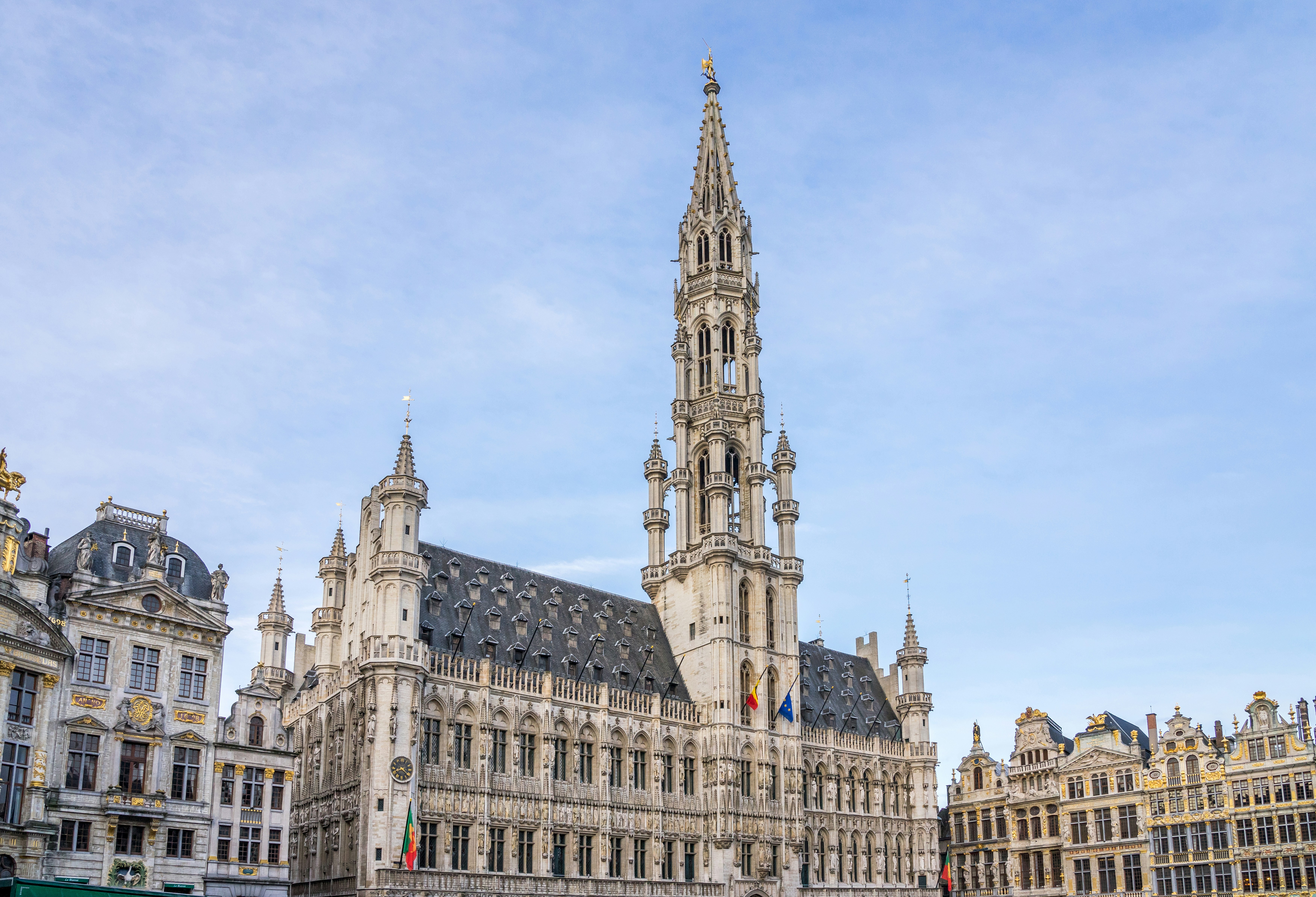 Автоматизация туристических услуг с ИИ